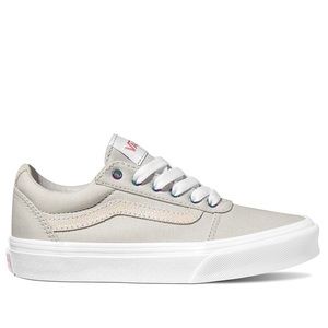 VAN’S... Girl’s Size 1...(BNWT) Lite Gray Color!